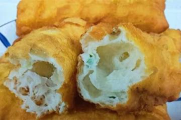 油條新做法,不揉面,不擀麵,個個蓬鬆酥脆,做法超簡單