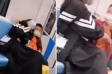 媽媽下班捷運上睡著，暖兒「一手搭肩」默默守護，怕吵醒母親，周圍乘客稱讚：懂事的好孩子！