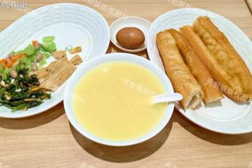 早餐是養肝的「黃金期」，這5種食物建議多吃點，對肝臟大有好處
