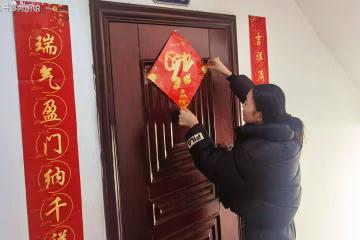 今年臘月二十五立春,貼春聯要提前?啥時候貼春聯好?早看早了解