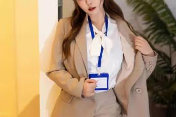 職場美女必備！肉絲高跟套裙火辣上身，性感誘惑柔美氣質爆表