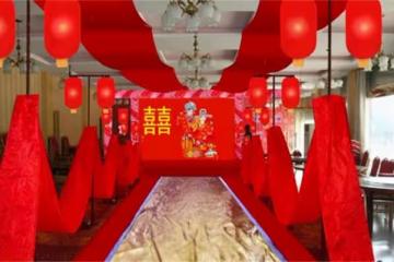 參加完秋天的第一場婚禮後，我和閨蜜結束了10年姐妹情