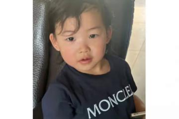 笑不活了!朱珠老公曬女兒萌照,打趣2歲珠寶撞臉歌手林子祥