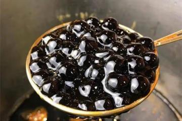 奶茶裡面的珍珠，到底是什麼做的？吃了會對身體有害嗎？