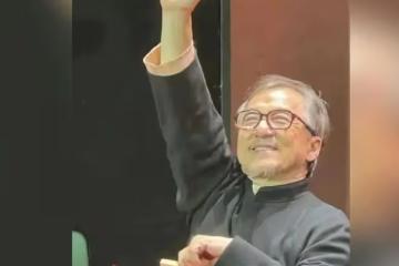 70歲成龍：身家25億還在拍打戲，財產留給兒子，女兒一分沒有