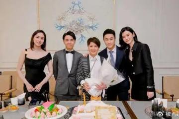 梁安琪64歲生日慶典曝光！何超瓊打扮性感超搶鏡，趙露思驚喜現身