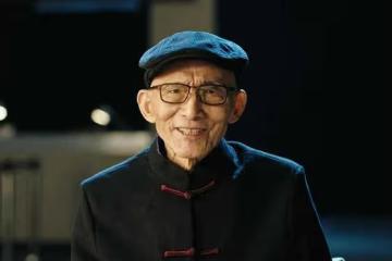 游本昌的愛情秘訣:一麻袋情書與長壽的奧秘