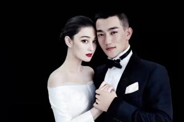 張馨予何捷甜蜜約會曝光，白衣情侶裝羨煞旁人