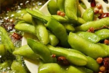 煮毛豆切記別直接下鍋煮,等於吃草酸,教你一招,毛豆翠綠更入味