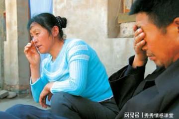 我在家摔倒，老伴背後眼睜睜看著還偷笑，出院後我鐵了心要離婚