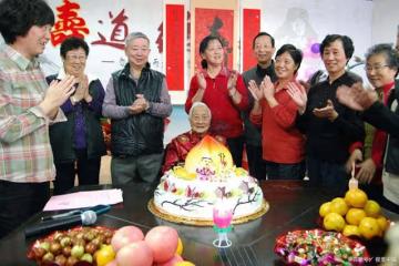 舅舅待我如女兒!他辦70歲大壽「我請母親轉交6000紅包」 舅舅卻說沒收到「我一看禮金簿怒了」