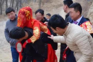 農村小叔子結婚，婆婆讓我包6萬6千6百紅包，拒絕後遭婆家唾棄