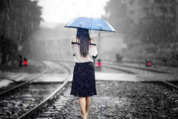 令人崩潰：男友居然用我給他買婚房的錢，在老家幫他父母蓋房