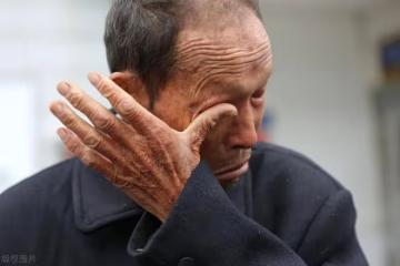 為嫁給小三,逼原配離婚,54歲女子「狠」起來不輸年輕人