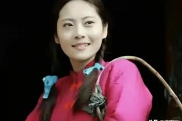 媽媽早走,我從小被舅舅、舅媽帶大! 舅媽病了不肯通知我「我趕忙悄悄帶4萬塊去看她」,剛到病房外「傳來她和舅舅吵架聲」一聽內容我馬上改變心意