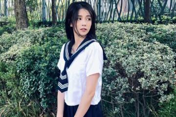 30歲白鹿越長越嫩了，穿水手服造型清純甜美，四肢纖細美腿撩人