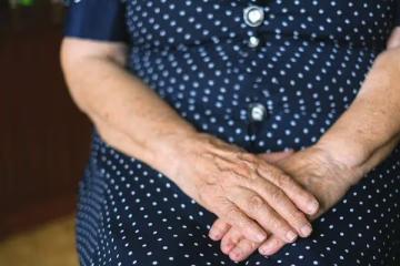 一生受盡爺爺折磨！102歲奶奶臨終前要求「死後不入祖先牌位」　訴苦孫媳婦：「爺爺死的那天，是我最幸福的日子」