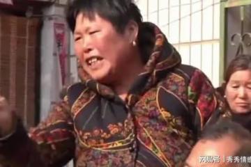 表妹結婚,舅媽挖苦我們家去的人多了,我和妹妹沒吃席就離開了