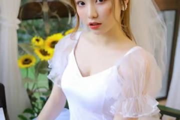 19歲純白婚紗新娘的時尚穿搭:浪漫而詩意 優雅迷人