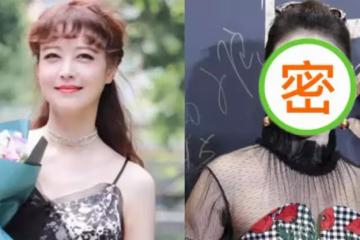 周海媚扮嫩好狠，穿吊帶裙硬P成18歲，看到沒修圖的皺紋，網友：好打臉