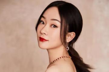 霍思燕帶倆娃現身醫院，女兒再度曝光引關注