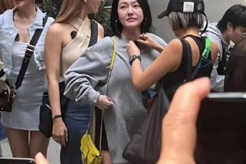 小S街頭錄節目被偶遇：真實狀態還是蠻漂亮的，勝過姐姐大S