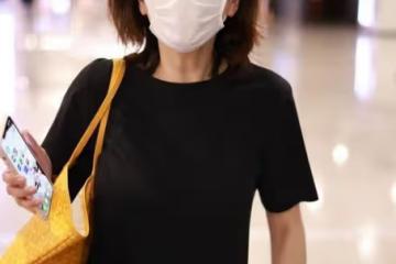 50+王琳全黑裝扮好瀟灑，配「蘋果頭」看著好活潑，反差感挺大