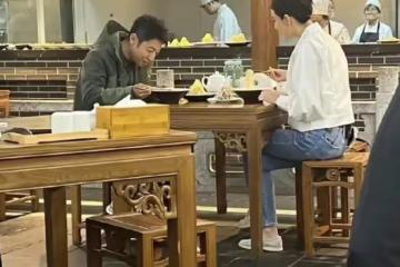撒貝寧張馨予意外同框,娛樂圈的奇妙緣分引深思