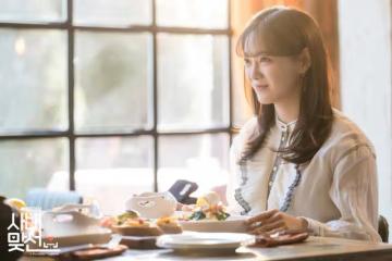 《社內相親》女主角金世正被稱寶藏女孩，曾為影視劇23天減肥10斤