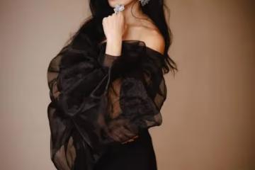48歲林熙蕾狀態超好，和同齡閨蜜林心如保持身材，兩人氣質相當