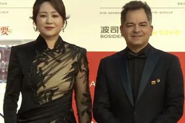 這一夜，坐在張藝謀身邊的馬麗，讓人看到她在內娛的「江湖地位」