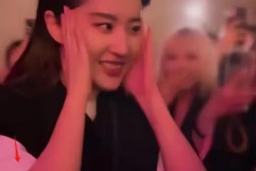 看了37歲楊冪和49歲林志玲的生圖,治好了我的容貌焦慮