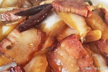 買1斤白菜，半斤臘肉，教你做燜燉美食，咸鮮解饞，味道嘎嘎好吃