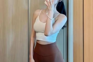 時尚性感新風潮:瑜伽褲如何塑造你的完美翹臀