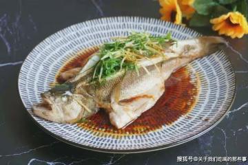 清蒸魚,蒸幾分鐘?熱水上鍋還是冷水?記住這5點,魚肉鮮香嫩滑