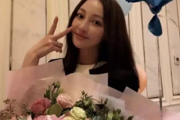 姚笛與神秘男深夜聚會，二人舉止親昵同回公寓，老公此前被曝出軌