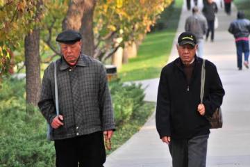 農村風氣變了：兒孫滿堂的家庭養老難，無兒女的五保戶卻養老無憂