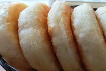 不用揉面，教你做鬆軟發麵糖餅，涼了也不硬，比麵包還好吃