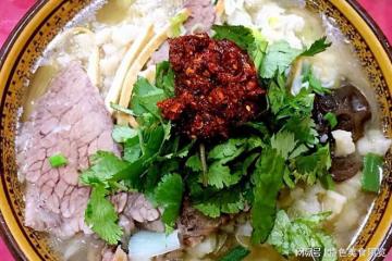 它有「冬季暖身肉」的美稱，補腎健脾，10道風味佳肴，嘎嘎解饞