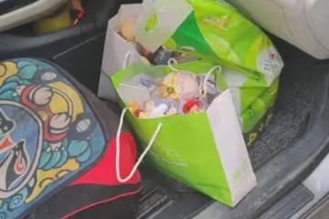 女子失戀分手，司機幫忙搬東西跑20多趟，沒用完的衛生紙都拿走了