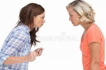 女兒，你大哥不要我，快接我去你家照顧我，女兒：我家不合適