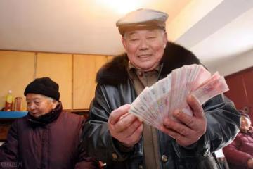 到了70歲我才發現：子女過得不如父母，比他們不孝順更讓人悲哀