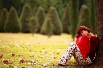 無性婚姻到底有多恐怖：男人這5個行為代表他已經不愛你了