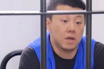 29歲空姐的愛情:給30歲丈夫買房,供他吃喝玩樂,被他燒掉婚房