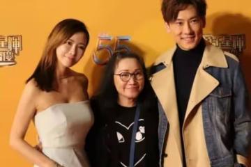 不滿!TVB美女主持利穎怡合照時胸前出現男人手,疑被對方占便宜