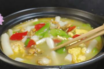 入夏後這菜使勁吃,口口鮮美「賽人參」!和年糕燉一鍋,高鉀好營養,特軟嫩