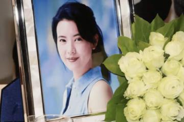 曾華倩為藍潔瑛慶祝61歲冥壽,曬出年輕合影,靚絕五台
