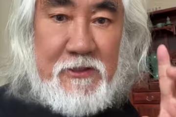 張紀中浪漫為妻慶生,數千玫瑰打造花海