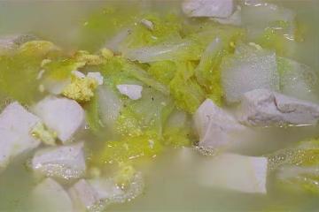 老師傅做白菜燉豆腐的方法,肯定和你不一樣,不用肉湯也一樣美味