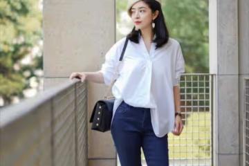40歲女人穿仔褲儘量不要配T恤衫,看博主三木的穿搭,氣質又高級